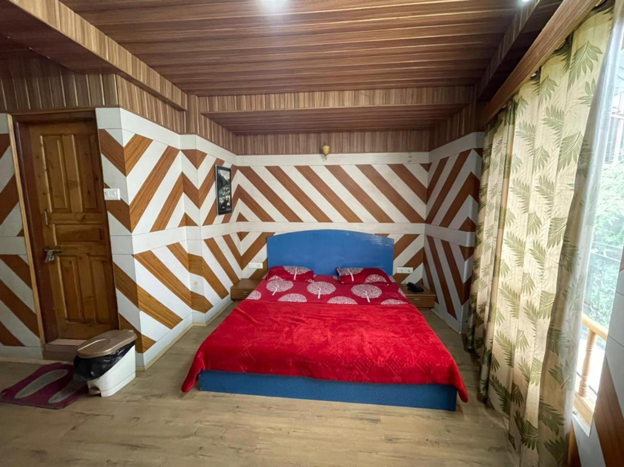 Hotel Snowflake Narkanda Ruang foto